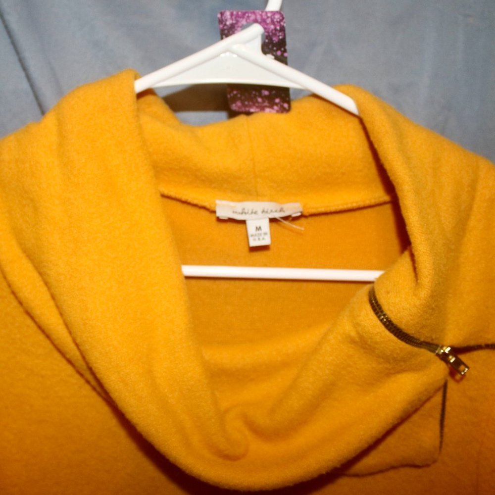 White Birch sz M mustard Sweater - Picture 3 of 3